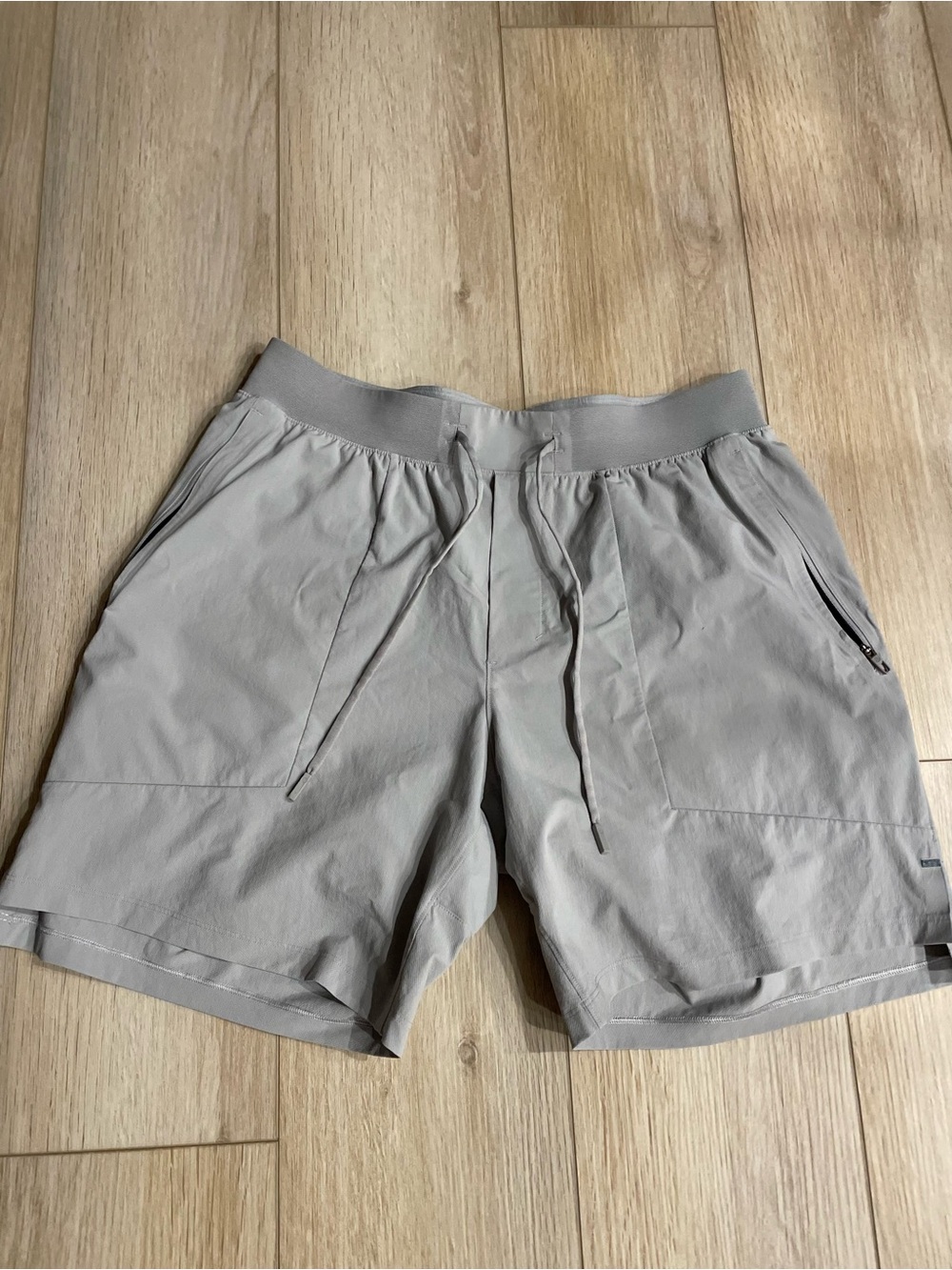Men's Lululemon Light Gray Linerless Drawstring Shorts size large